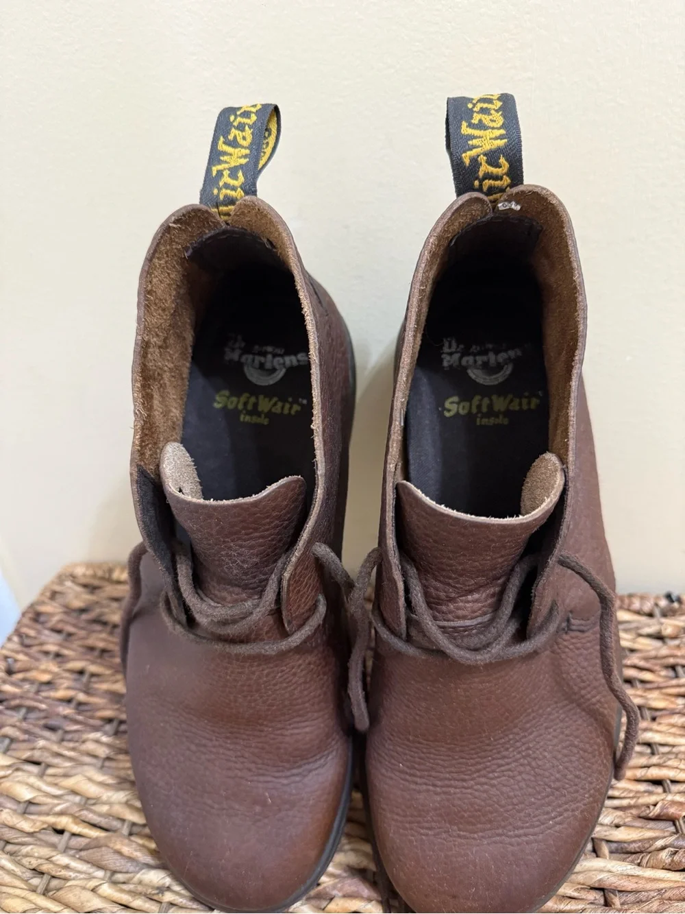 Dr. Martens Ember Brown Leather Chukka Boots sz 9